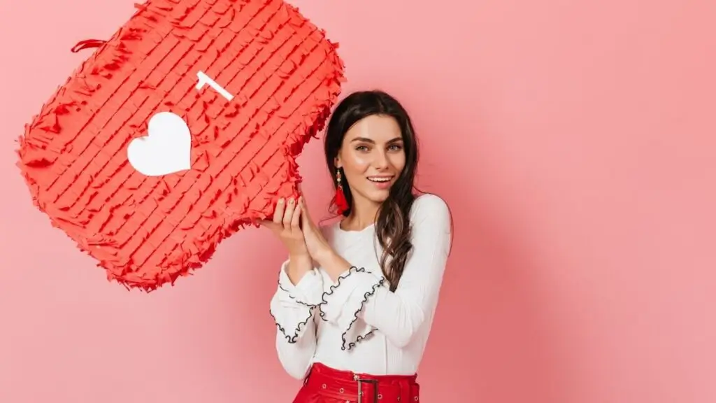 instagram hikaye kısmında aynı isim neden iki kez gözükür